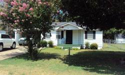 This charming 2 bedroom 1 bath home is located 20 minutes outside of Jonesboro. This would make a great starter home or investment property. Priced to sell. Don't miss this opportunity!Listing originally posted at http
