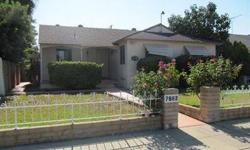 Great 3 beds house with 2 2-car garages and boat / parking for rv!!! Brad Korb is showing this 3 bedrooms / 2 bathroom property in Northridge, CA. Call (818) 953-5300 to arrange a viewing. Listing originally posted at http