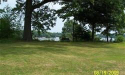 A very high corner lot located across the street from the subdivisions with boat loading ramp,boat docking area, and park. Great view of lake Freeman. Covenants and restrictions. 40' setback.
Listing originally posted at http