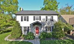 Beautiful limestone 3BD/2.5BA Forest Hills home! Incredible opportunity in this very desirable area. Wonderful layout with family room off kitchen, master suite w/a modern bath & lg walk-in closet. Hdwds, crown molding, recessed lighting and many more