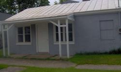 GREAT INVESTMENT PROPERTY IN TARBORO. CAN BE CONVERTED TO A DUPLEX OR WOULD BE IDEAL FOR SOMEONE WITH A HOME BASED BUSINESS OR HOME DAY CARE.Crystal Lane is showing this 2 bedrooms / 1 bathroom property in TARBORO, NC. Call (252) 813-6883 to arrange a