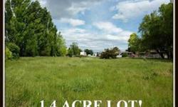 Quiet 1.04 Acre lot set back off of Franklin with no HOAS or CCRs! Great lot to build your home w/shop! Zoned for possible lot split with variance from the city. Septic approved. Utilities are at the street on Franklin. Great close to town location. Bring