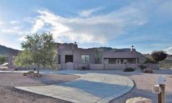 Stunning southwestern style home, with three beds each with their own bath and walk in closets, plus an office with built in book cases and private entrance. Kathy Ortman is showing this 3 bedrooms property in Kingman, AZ. Call (928) 530-5360 to arrange a