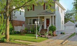 Malverne home. 3 beds 1.5 bathrooms updated colonial.
Charles Maione has this 3 bedrooms / 2 bathroom property available at 15 Nemeth St in Malverne, NY for $428876.00. Please call (516) 327-6212 to arrange a viewing.
Listing originally posted at http