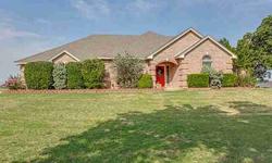 Beautiful custom 4-3-2 home situated on almost three acres with in-ground saltwater pool! Karan Wethington is showing this 4 bedrooms / 3 bathroom property in Burleson. Call (817) 929-3189 to arrange a viewing.