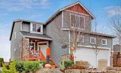 Newer Home In Historic Renton Hill w/Views Of Seattle & Bellevue Skyline & Lake Washington. Double Dead-End Street. Park Is Only 3 Blocks Away w/Fields, Tennis Courts, Basketball Courts & Swings. Quality Built Home w/Upgraded Built-Ins. Walk To Historic