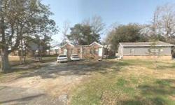 DUPLEX located at 1107/09 Canal Street, Pascagoula MS. 2 bedrooms and 2 baths and approximately 1,044 square feet total. Each side has 1 bedroom and 1 bath. Complete remodel since Katrina. Each side rents for $400/month or $4,800/year for a total of
