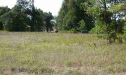 Beautiful property on the outskirts of Ash Flat. Large Oaks surrounding level homesite! Great location with easy access. Paved road frontage/ city water/ septic system installed and approved! Asking Price $46,000.00Listing originally posted at http