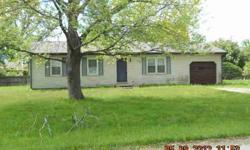 3 BEDROOM RANCH STYLE HOME IN ADRIAN SCHOOLS. HOME HAS A FULL BASEMENT, ATTACHED GARAGE AND A GOOD SIZE BACK YARD.
Listing originally posted at http