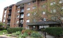Wonderful 1BR, 1BA condo in Lisle. Close to commuter train! Easy access to I355 and I88. Building has elevator and laundry room. Assessment includes heat/gas, garbage, exterior maintenance... only utility you pay is electric! Condo is on the 4th floor,
