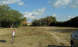 one (1) acre lot Info is deemed to be correct but not gauranteed. This great home is proudly presented to you by FindMyNewHomeInTexas.com. Licensed in Texas. Listing agent and office