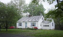 Mixed-use property in key Darien locale
Listing originally posted at http