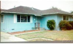 THIS IS A SHORT SALE. NEWER PAINT, BIG YARD, CLOSE TO SHOPPING, SCHOOL AND FREEWAY ACCESS.
Listing originally posted at http