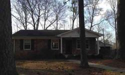 Cozy 3 beds on a shaded lot. Oversized workshop in the rear. Formal living space. Sunken family room with fireplace. Hard wood floors. Minutes from downtown Kershaw
Erica Simpson is showing this 3 bedrooms / 1 bathroom property in Kershaw, SC. Call (803)