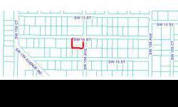 A HALF ACRE LOT LOCATED ON A CORNER IN A NEIGHBORHOOD WITH NEW AND EXISITING CONSTRUCTION AROUND. A CONVENIENT LOCATION BETWEEN OCALA AND DOWNTOWN DUNNELLON.Listing originally posted at http