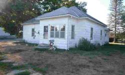 Great Starter Home or Investment Property! This is a 3 Bedroom home located on a great lot with views of the Iowa River.Listing originally posted at http