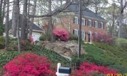 EAST COBB BEAUTY! IMMACULATE 3 SIDED BRICK HOME IN RIVER FOREST SUBDIVISION. ACTIVE SWIM/TENNIS COMMUNITY W/EASY ACCESS TO HISTORIC ROSWELL & E COBB SHOPPING. FULL
Listing originally posted at http