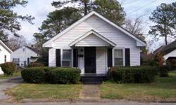 Quaint home on quiet street close to the Pasquotank River. Home offers 3 bedrooms, 1.5 baths, a formal living room, eat-in kitchen and family room/den that leads to the back yard. Storage shed in back yard.
Listing originally posted at http