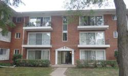 Lovely 1 beds, one baths 1st level condominium unit. Helen Oliveri is showing this 1 bedrooms / 1 bathroom property in Skokie, IL.Listing originally posted at http