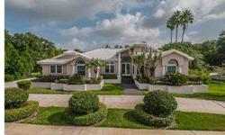 Located just minutes from the beach, shopping and regional and international airports, this immaculate residence is located in Glenwood, a peaceful established neighborhood featuring homes of varied architectural styles on large lots. The professionally-l