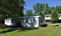 Well appointed mobile home with detached 2 car garage and huge amount of storage above garage. Nice quiet neighborhood in Cleveland area, with plenty of options for shopping and restaurants, hop on I-40 or 50 and be in Raleigh in minutes. Fantastic