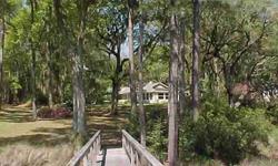 Completely up-to-date deepwater home with private dock and eastern exposure on little lucy creek. Tideland Realty is showing this 3 bedrooms / 3 bathroom property in Beaufort, SC. Call (843) 252-8990 to arrange a viewing.