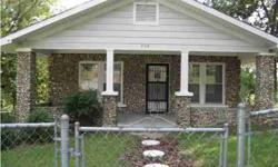 $57,500. Fresh and clean inside large front sitting porch. Julie Cooke has this 3 bedrooms / 1 bathroom property available at 726 Davis Avenue in CHATTANOOGA, TN for $57500.00. Please call (423) 877-8570 to arrange a viewing.Listing originally posted at