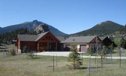 This beautiful Log Home has been designed for this beautiful setting in Arapaho Meadows for the discreet buyer that wants a mountain lifestyle with the Warmth and ambiance a Log home delivers.Soaring Vaulted ceiling,beautiful log beams, with a Soapstone