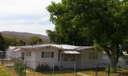 Remodeled bungalow in Huntington, Oregon. Gas forced-air heat and Central AC keep you comfortable in any season. Garage and a possibkle shop/Garden Space/Apple Trees. Fish the Snake River just a short distance away.
Listing originally posted at http