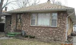 COZY, BRICK 3 BEDROOMS HOME,2 BATHS, CENTRAL AIR, FINISH BASEMENT,TAXES PRO-RATED AT 100%. NO SURVEY, ALLOW TIME FOR BANK APPROVAL.
Listing originally posted at http
