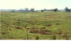 Scenic building lot featuring over 4 acres, plenty of road frontage. Minutes to Vine Grove Golf Course, perfect and central location to Ft Knox.
Bedrooms: 0
Full Bathrooms: 0
Half Bathrooms: 0
Lot Size: 4.29 acres
Type: Land
County: Hardin
Year Built: 0