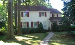 classic putnam manor 4 br colonial. home boasts 3.1 baths, lr with woodburning fireplace , fdr, eik, hardwood floors , semi-finished bmt, 2 car bi garage , screen in porch
Bedrooms: 4
Full Bathrooms: 3
Half Bathrooms: 1
Lot Size: 0.17 acres
Type: Single