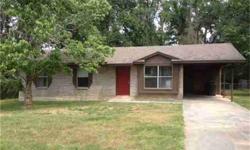 VERY CUTE AND CLEAN 3 BDRM 1 1/2 BATH. NEW CARPET. FENCED AND HAS A STORAGE SHED. GREAT STARTER BRICK HOME. MOVE IN READY
Listing originally posted at http