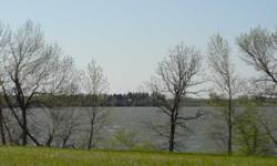 Excellent Lake view, Lake Access lots on a new development on lake Yankton. this a quiet lake that has excellent fishing and boating! a 9 hole golf course directly across the road as well as a beautiful park, beach, additional boat landing, C-store and