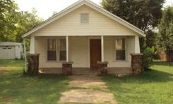 2 or 3 bedroom 1 bath home in town. Great starter home or investment! $67,000 large fenced in back yardListing originally posted at http