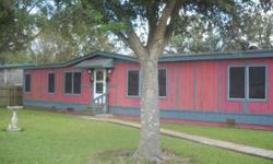 Double wide mobile home featuring 3 beds, two bathrooms, large sheltered patio and wood enclosed yard.Gwendolyn Anne Barrilleaux is showing this 3 bedrooms / 2 bathroom property in THIBODAUX, LA. Call (985) 665-6550 to arrange a viewing. Listing