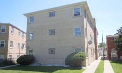 Wonderful 2 beds, one bathrooms brick condominium unit, move-in ready.
Helen Oliveri has this 2 bedrooms / 1 bathroom property available at 6105 W Higgins Ave 2f in Chicago, IL for $69900.00.
Listing originally posted at http