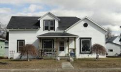 STILL SOME TLC NEEDED BUT THIS HOME HAS MUCH TO OFFER. LOCATED NEAR BIKE TRAIL AND A PARK. FURNACE 2YRS SET UP FOR CENTRAL AIR, WATER HEATER 2 YRS, 1/2 BATH IN BASEMENT FULL BASEMENT, PLUMBING SET FOR DISHWASER INSTALL IN KITCHEN, KITCHEN STOOLS INCLUDED