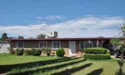 This nice 3 bed, 2 bath home is centrally located in Sierra Vista, AZ and is just minutes from Ft. Huachuca, shopping and schools. For your private showing please call Ryan (520) 266-4234 or Ron (520) 678-1796.Listing originally posted at http