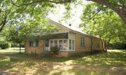 Large home with lots of potential! Sunroom on front of home, yard space with lots of shade. Home is located around downtown historic area. Property is currently leased month to month. Must have 24 hr notice to show.
Listing originally posted at http