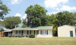 Remodeled 3-1-1 with twenty x 40 shop,garage with concrete drive. Karen Richards is showing this 3 bedrooms / 1 bathroom property in Kemp, TX. Call (972) 265-4378 to arrange a viewing. Listing originally posted at http