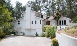 Beautiful property at the end of a cul de sac in skyline forest.
Ben Beesley has this 5 bedrooms / 4 bathroom property available at 8 Victoria Vale in Monterey, CA for $750000.00. Please call (831) 236-6876 to arrange a viewing.
Listing originally posted