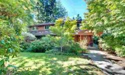Extraordinary blend of craftsman and contemporary in this Sammamish retreat. Main home is 4 bdrm, 3 bath with recent, quality updates. Great room style floor plan boasting gleaming hardwoods, stone fireplace and picturesque territorial views. Chefs
