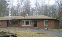 Great Location! 3 Bed, 2 Bath 1-Level Living Country Home on over 6 Acres of Heavily Wooded Land. Close to Big Sand Lake and near 1,000's of Acres of County Land. Plenty of room inside and out for a growing family.
Listing originally posted at http