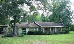Neat and affordable 3 beds two bathrooms brick home on .93 acre in Newton, Tx. Plenty of storage with sun room, hobby porch, 2 car carport, and small covered deck. Nice living room with built-in bookshelves. Landscaping, fruit trees and RV hookup.
Nancy