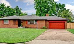 Wow, just like new! Roof & a-c replaced may '12, renovated counter-tops, appliances, gleaming hardwood flooring & fresh paint.
Simon Shingleton has this 3 bedrooms / 2 bathroom property available at 3912 W Park Place in Oklahoma City for $79900.00. Please