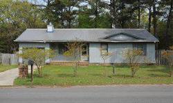 -This is a gem in the rough. Hugh corner lot with lots of potential needs some TLC. New metal roof and AC unit June 2011. Needs paint and carpet. Motivated seller. ** Investor JACKPOT
Listing originally posted at http
