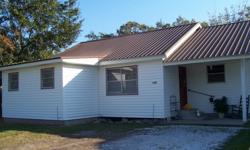 3/1 bedroom, large lot, covered front porch, central heat and air, very cozy home in a great location. Close to Pascagoula High School, Trent Lott Academy, Central Elementary and downtown Pascagoula. Call 228-990-6224