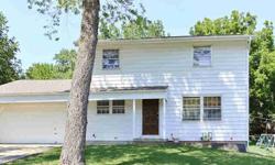 Beautiful two level with renovated roof! Fresh interior paint, new carpet in family room, & new outlets.
Listing originally posted at http