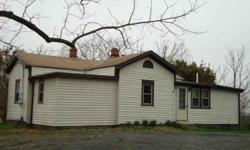 Three bedroom 1.5 bath detached rambler! This is NOT a short sale! Bring your clients and submit a contract. "AS IS" condition ONLY! Great fixer-upper.
Listing originally posted at http